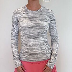 Lululemon Woman’s Runderful Long Sleeve Space Dye Camo White Silver Spoon size 4